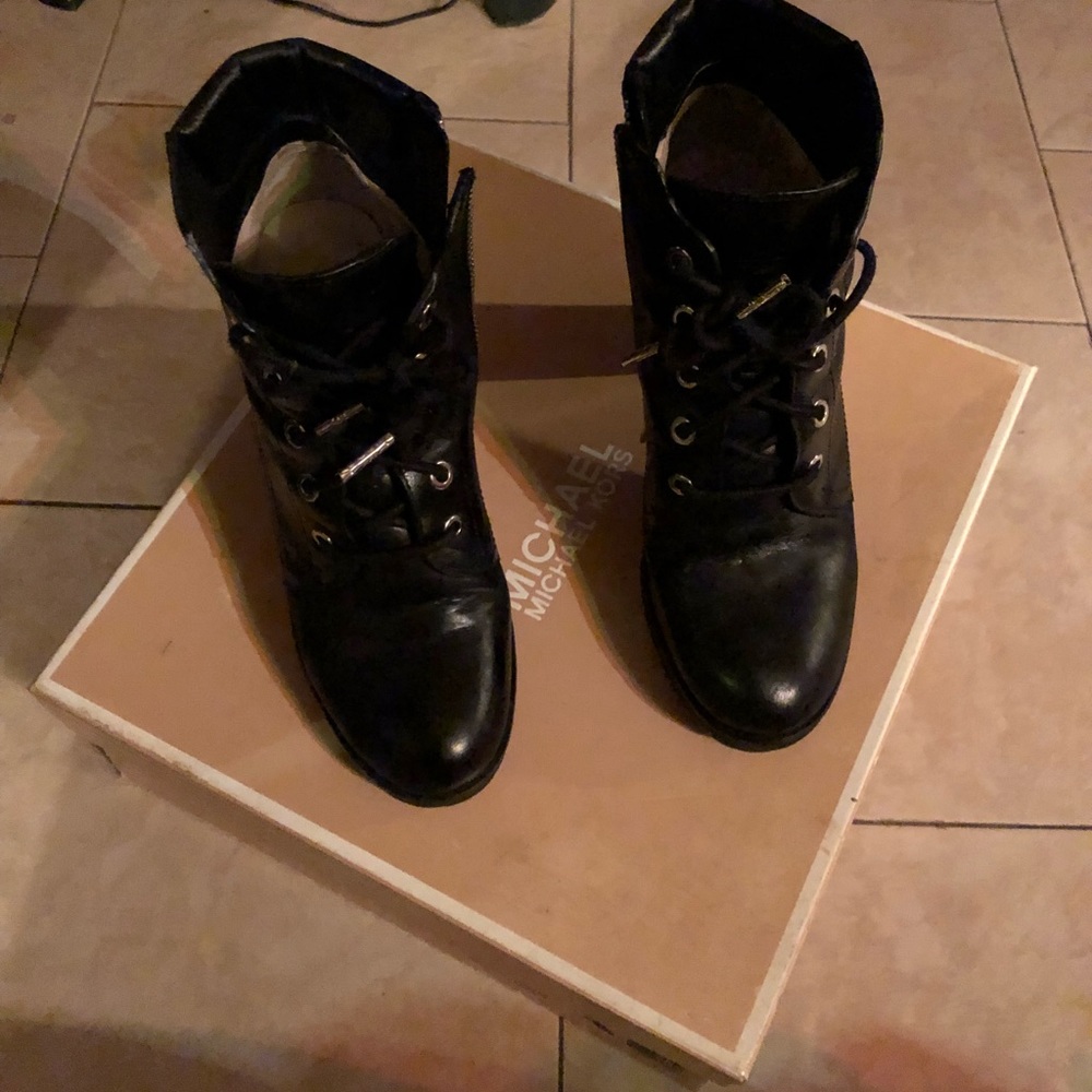 Michael kors boots